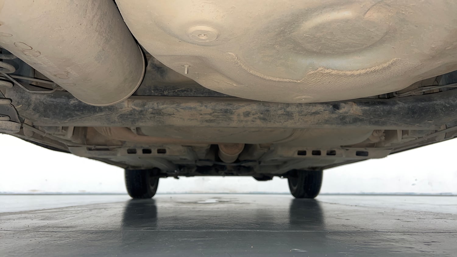 Used 2019 Volkswagen Polo Highline Plus 1.0 (P) Petrol Manual extra REAR UNDERBODY VIEW (TAKEN FROM REAR)