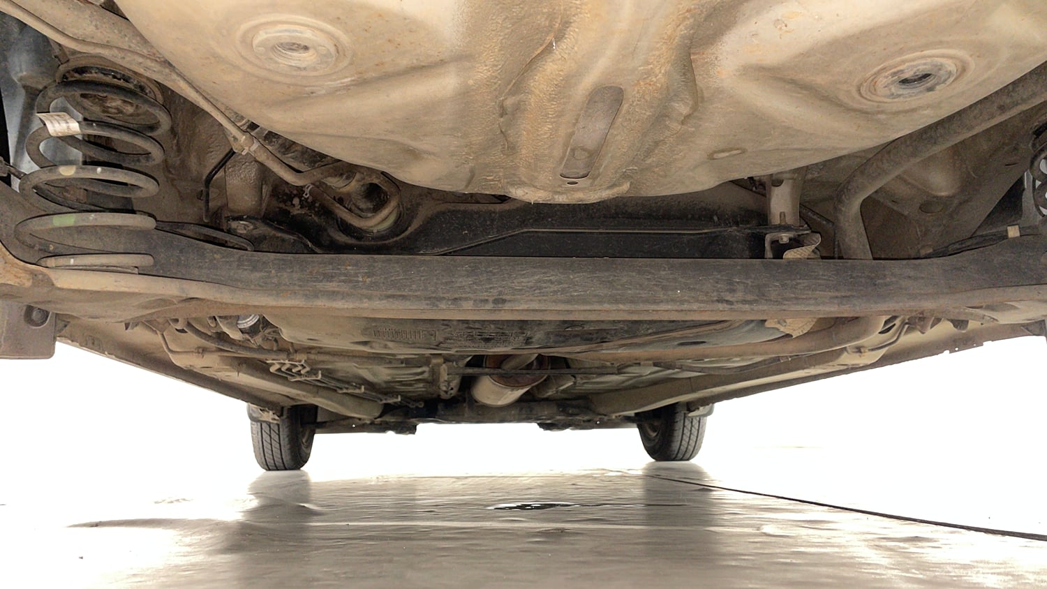 Used 2018 Maruti Suzuki Dzire VXi AMT Petrol Automatic extra REAR UNDERBODY VIEW (TAKEN FROM REAR)
