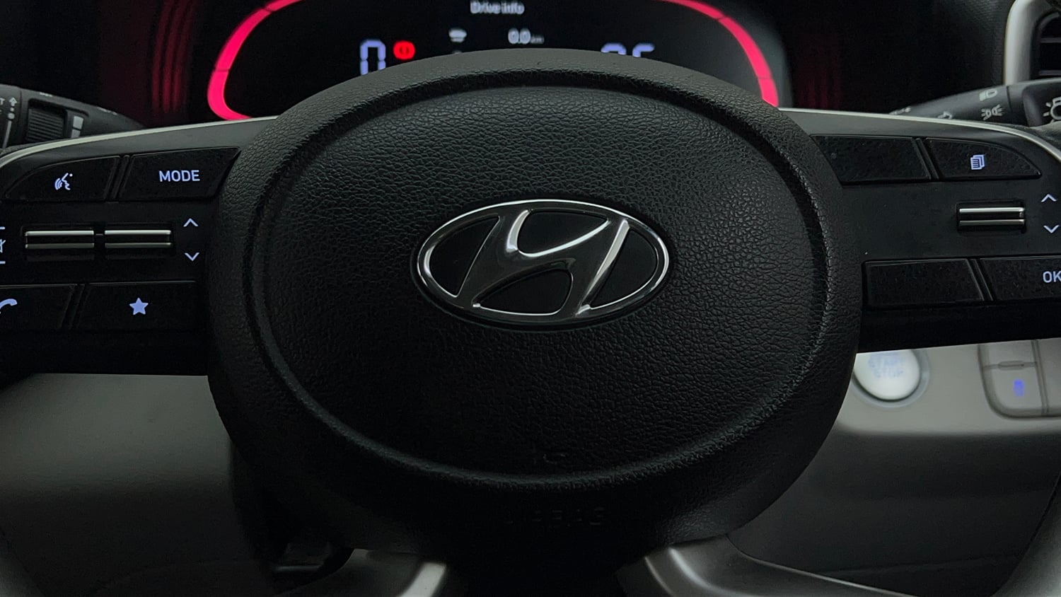 Used 2022 Hyundai Venue SX 1.2 Petrol Petrol Manual top_features Airbags
