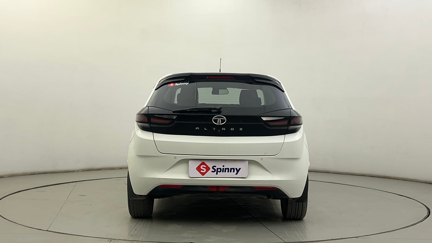 Used 2022 Tata Altroz XZ Plus Petrol+CNG (Outside Fitted) Cng Manual exterior BACK VIEW