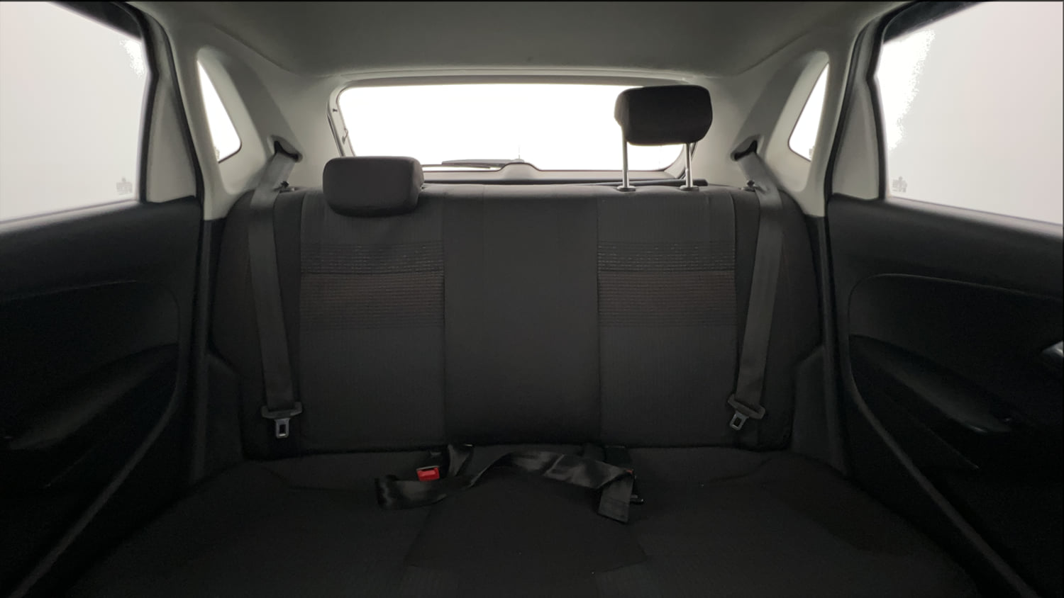 Used 2019 Volkswagen Polo Highline Plus 1.0 (P) Petrol Manual interior REAR SEAT CONDITION VIEW
