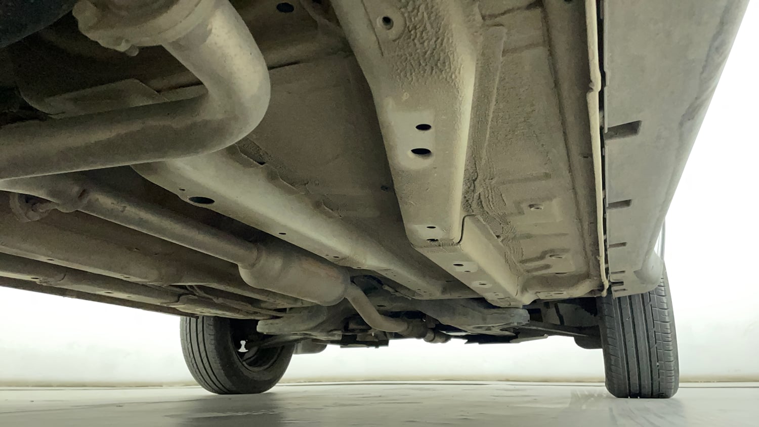 Used 2024 Tata Nexon Smart 1.2 Revotron Petrol 5MT Petrol Manual extra REAR RIGHT UNDERBODY VIEW