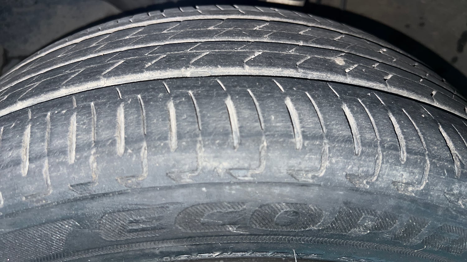 Used 2022 Honda City VX CVT Petrol Petrol Automatic tyres LEFT FRONT TYRE TREAD VIEW
