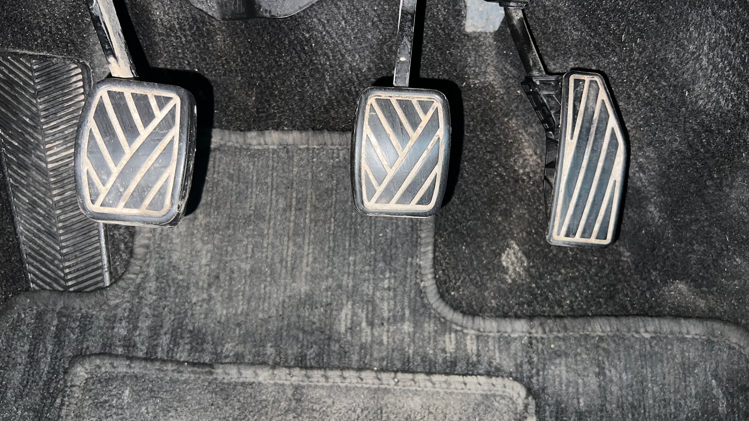 Used 2017 Maruti Suzuki Baleno Alpha 1.2 Petrol Manual interior PEDALS VIEW