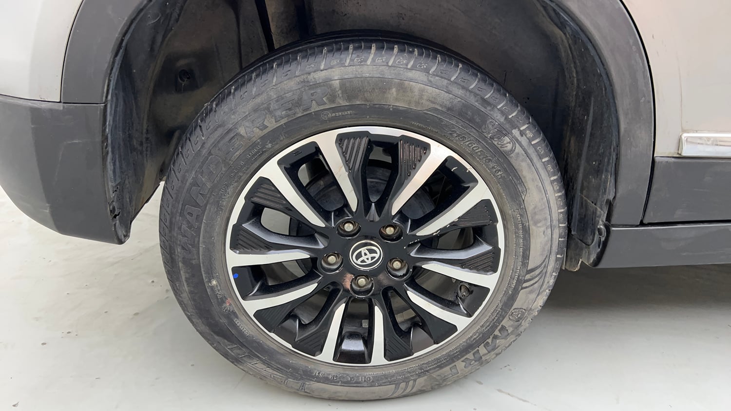 Used 2022 Toyota Urban Cruiser Premium Grade MT Petrol Manual tyres RIGHT REAR TYRE RIM VIEW