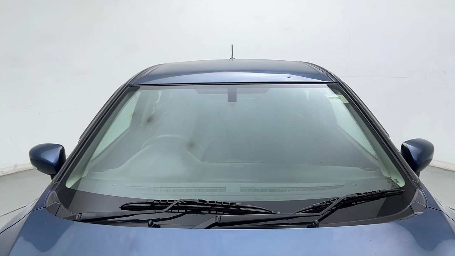 Used 2017 Maruti Suzuki Baleno Alpha 1.2 Petrol Manual exterior FRONT WINDSHIELD VIEW