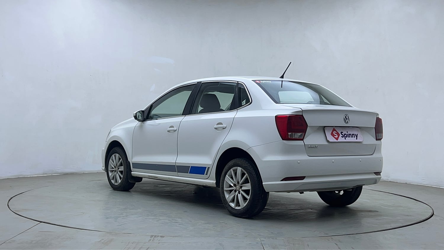 Used 2018 Volkswagen Ameo Comfortline 1.2L (P) Petrol Manual exterior LEFT REAR CORNER VIEW