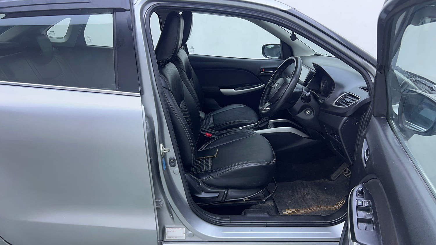 Used 2018 Maruti Suzuki Baleno Delta 1.2 AT Petrol Automatic interior RIGHT SIDE FRONT DOOR CABIN VIEW