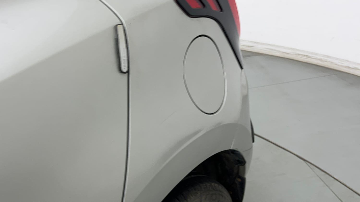 Used 2021 Maruti Suzuki Swift VXi Petrol Manual dents MINOR SCRATCH