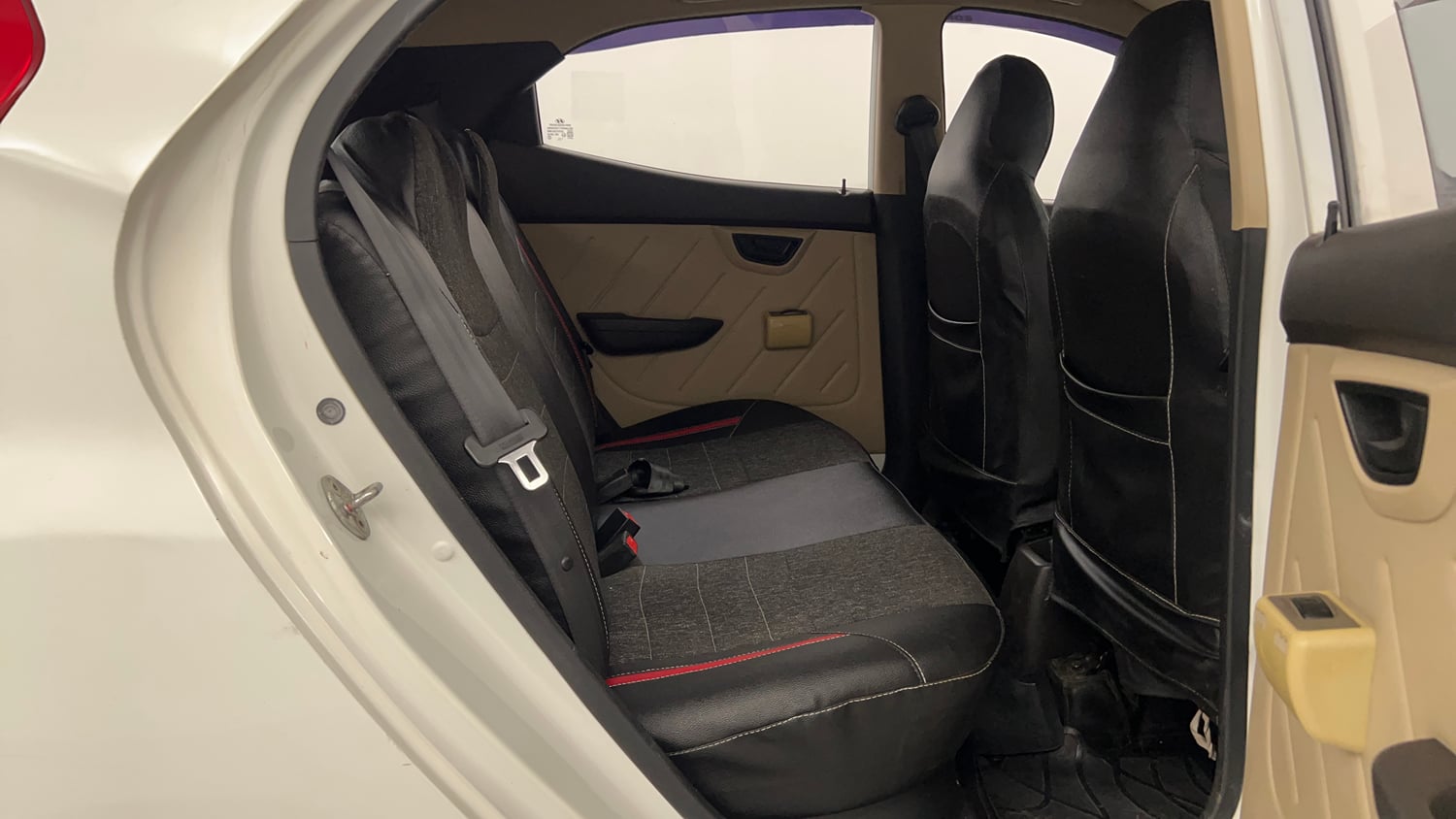 Used 2016 Hyundai Eon D-Lite + Petrol Manual interior RIGHT SIDE REAR DOOR CABIN VIEW