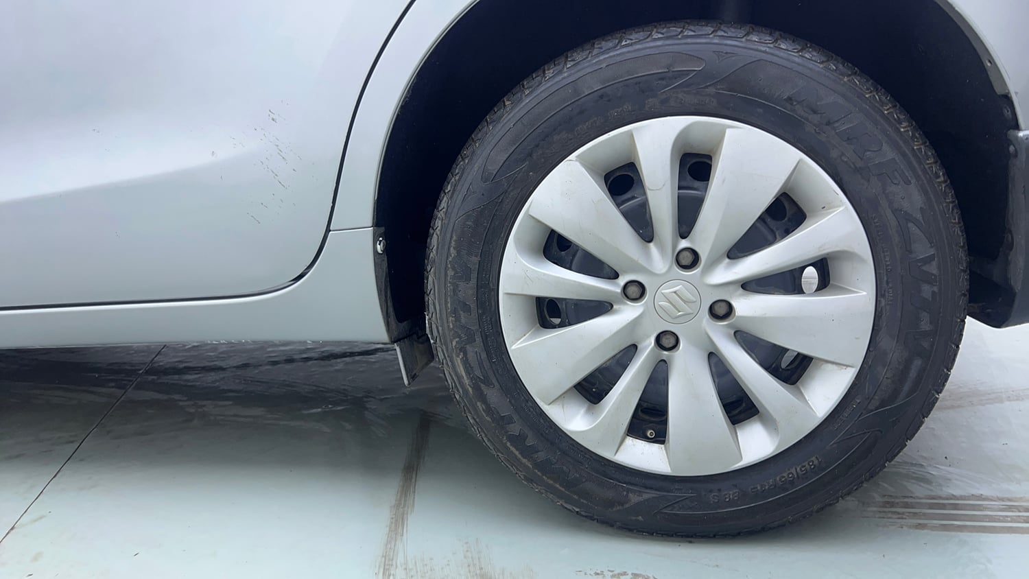 Used 2018 Maruti Suzuki Baleno Delta 1.2 AT Petrol Automatic tyres LEFT REAR TYRE RIM VIEW