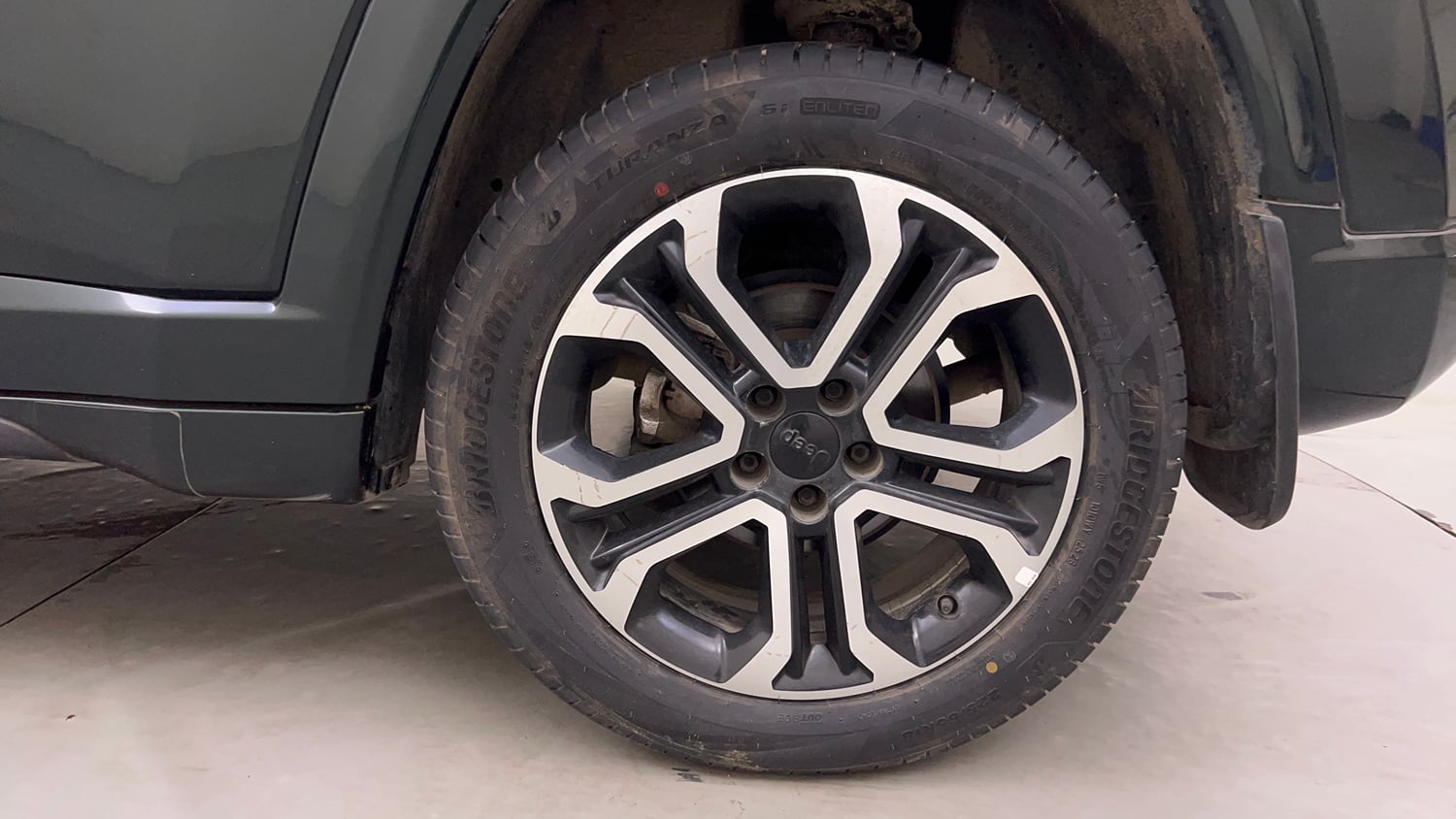 Used 2021 Jeep Compass Model S (O) 2.0 Diesel Diesel Manual tyres LEFT REAR TYRE RIM VIEW
