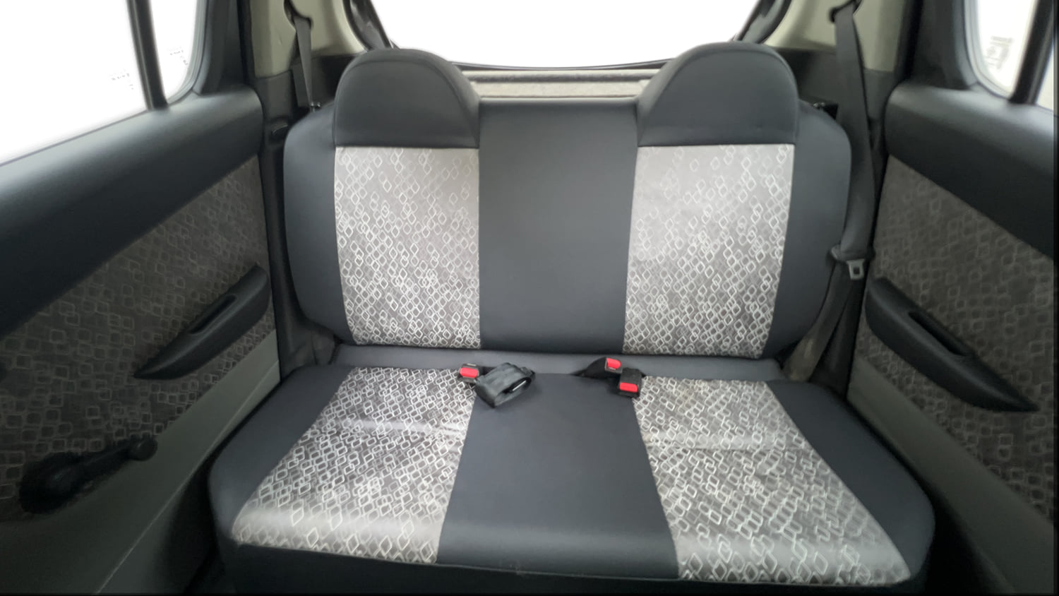 Used 2018 Maruti Suzuki Alto 800 VXi Petrol Manual interior REAR SEAT CONDITION VIEW