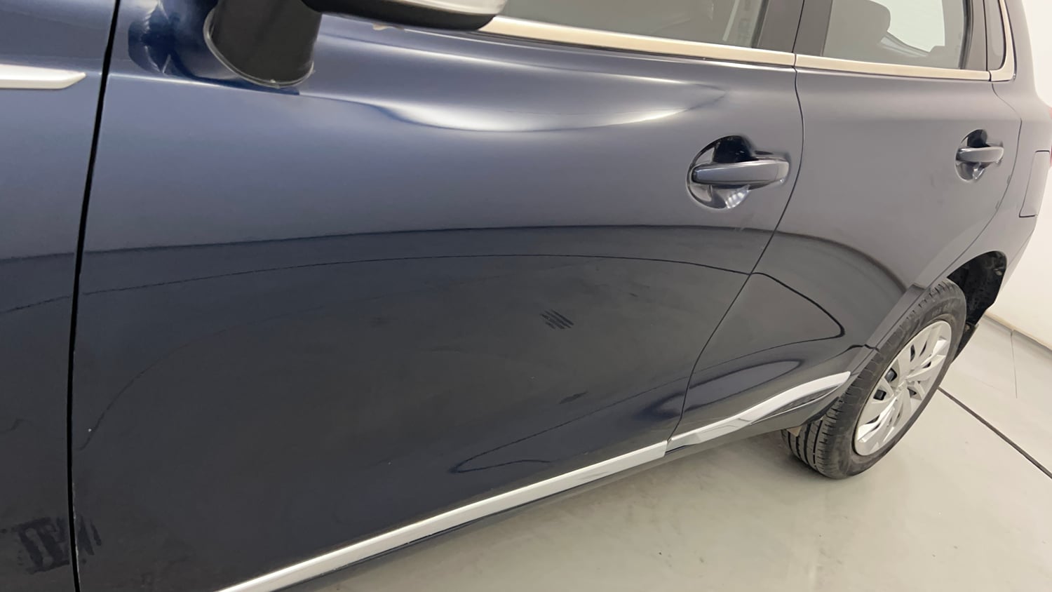 Used 2025 Maruti Suzuki Baleno Delta AGS Petrol Automatic dents MINOR DENT