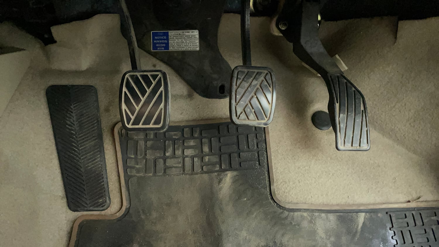 Used 2022 Maruti Suzuki Ciaz Delta 1.5 Petrol Manual interior PEDALS VIEW