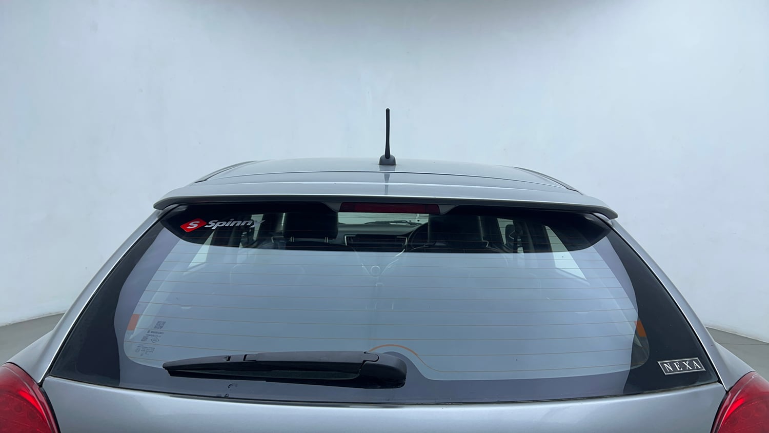 Used 2018 Maruti Suzuki Baleno Delta 1.2 AT Petrol Automatic top_features Rear wiper