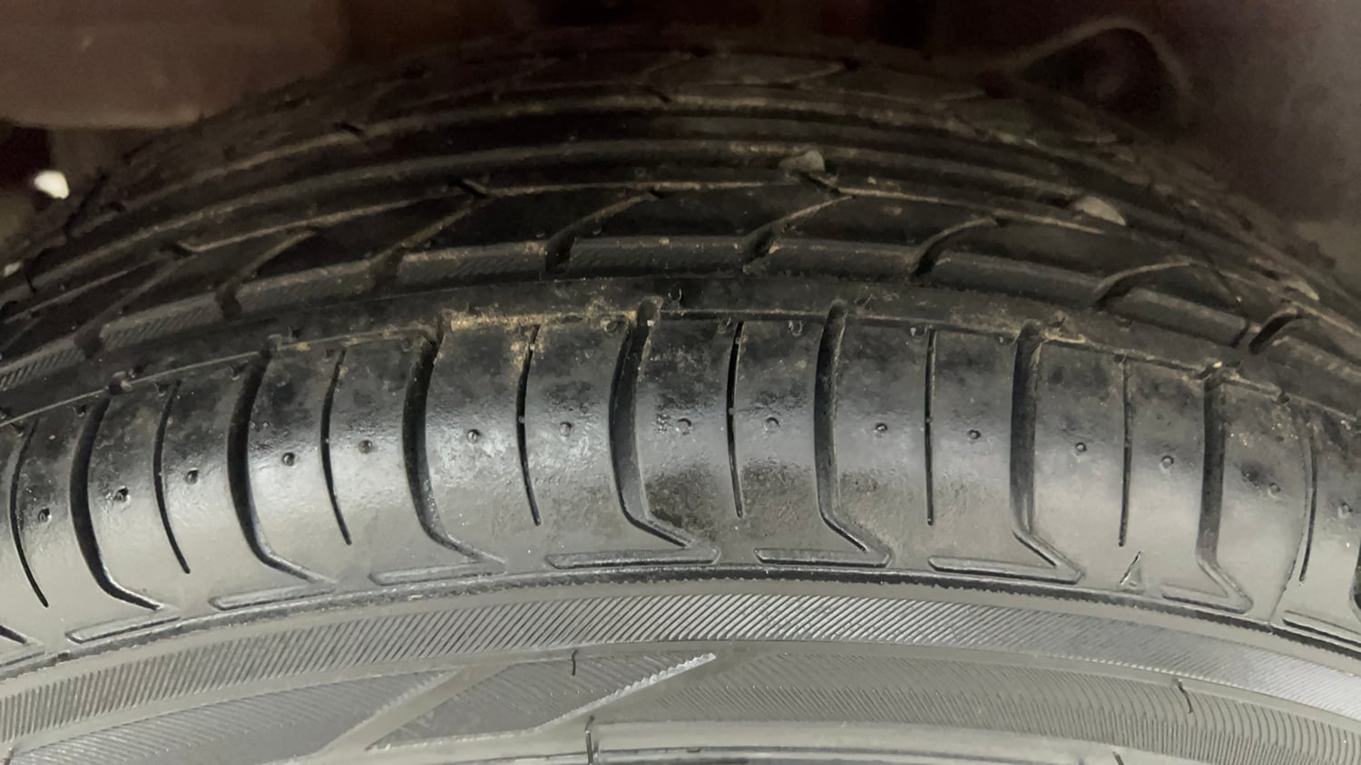 Used 2017 Tata Tiago Revotron XTA Petrol Automatic tyres RIGHT REAR TYRE TREAD VIEW