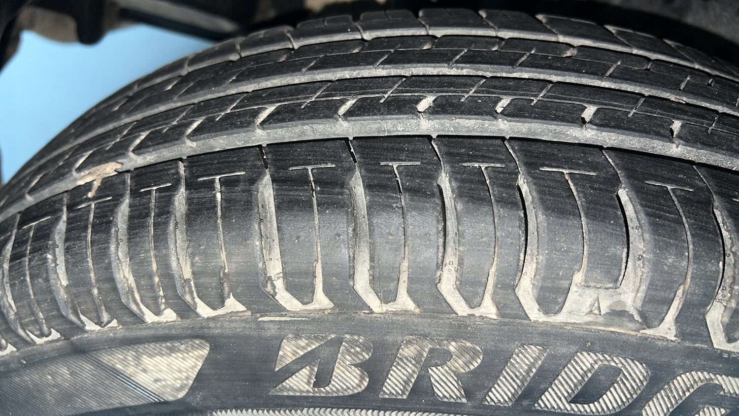 Used 2021 Maruti Suzuki Swift VXi Petrol Manual tyres RIGHT REAR TYRE TREAD VIEW