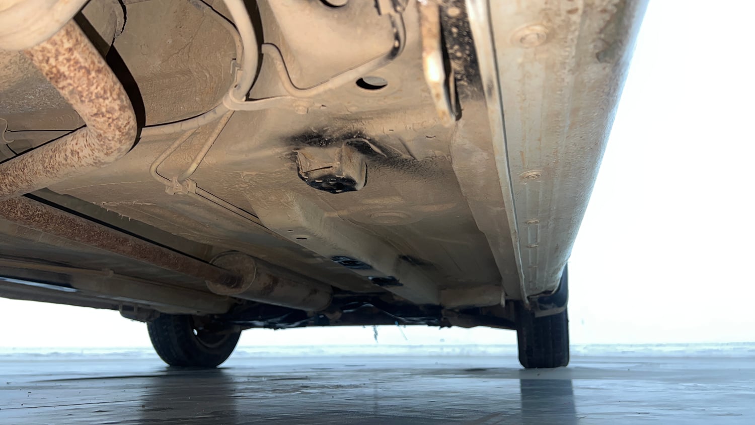 Used 2018 Maruti Suzuki Celerio ZXi (O) AMT Petrol Automatic extra REAR RIGHT UNDERBODY VIEW