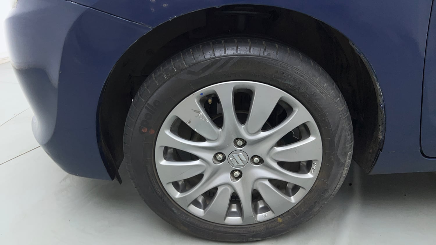 Used 2017 Maruti Suzuki Baleno Alpha 1.2 Petrol Manual tyres LEFT FRONT TYRE RIM VIEW