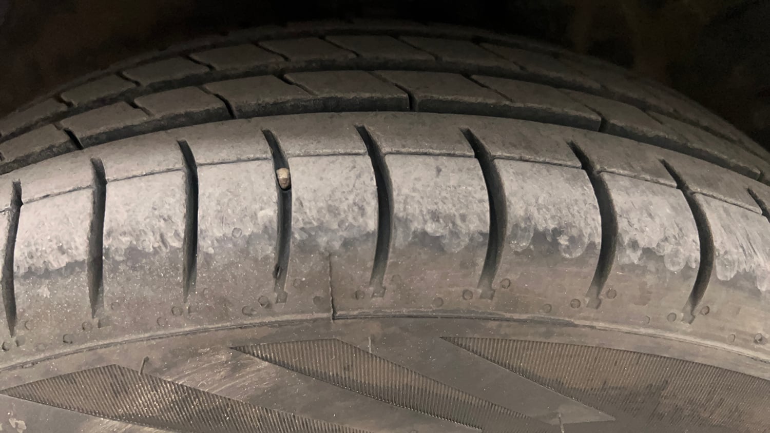 Used 2016 Maruti Suzuki Celerio VXi AMT Petrol Automatic tyres LEFT FRONT TYRE TREAD VIEW