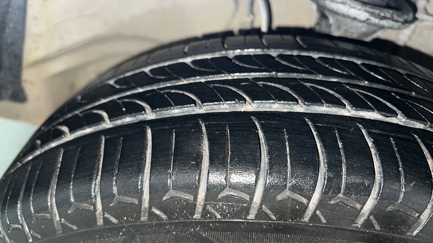 Used 2020 Maruti Suzuki Alto K10 VXi Petrol Manual tyres LEFT FRONT TYRE TREAD VIEW