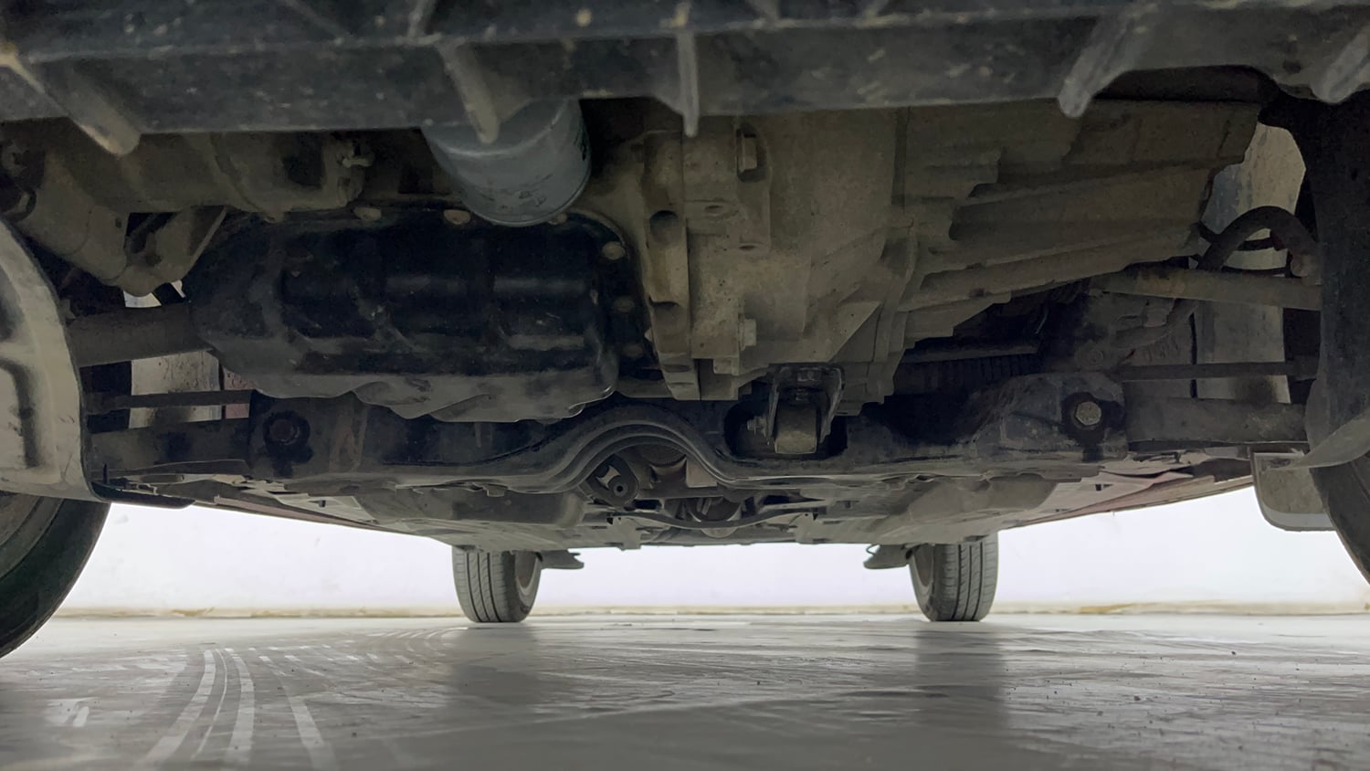 Used 2020 Volkswagen Polo Comfortline Plus 1.0L MPI Petrol Manual extra FRONT LEFT UNDERBODY VIEW