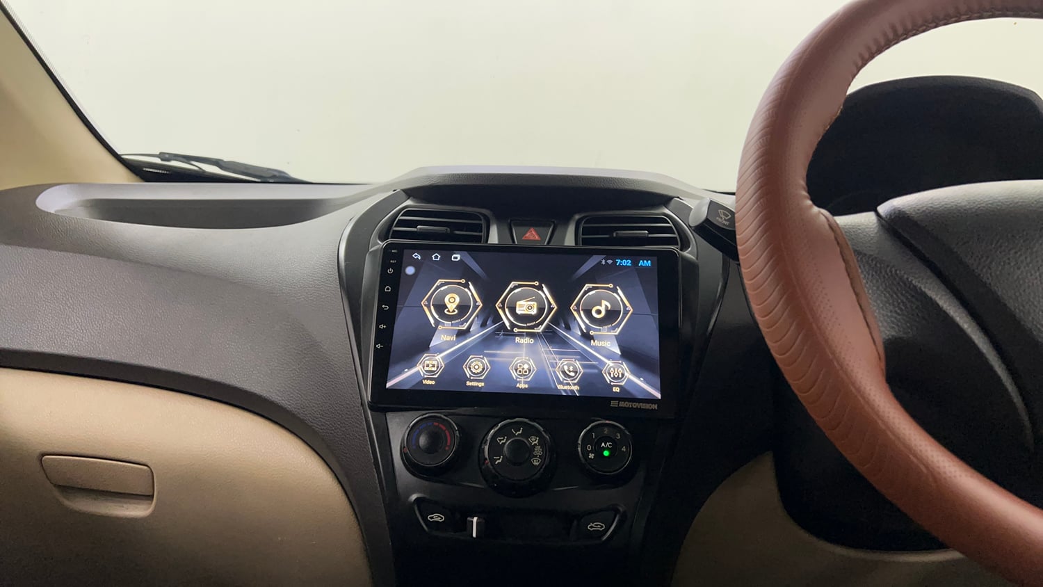 Used 2016 Hyundai Eon D-Lite + Petrol Manual interior MUSIC SYSTEM & AC CONTROL VIEW