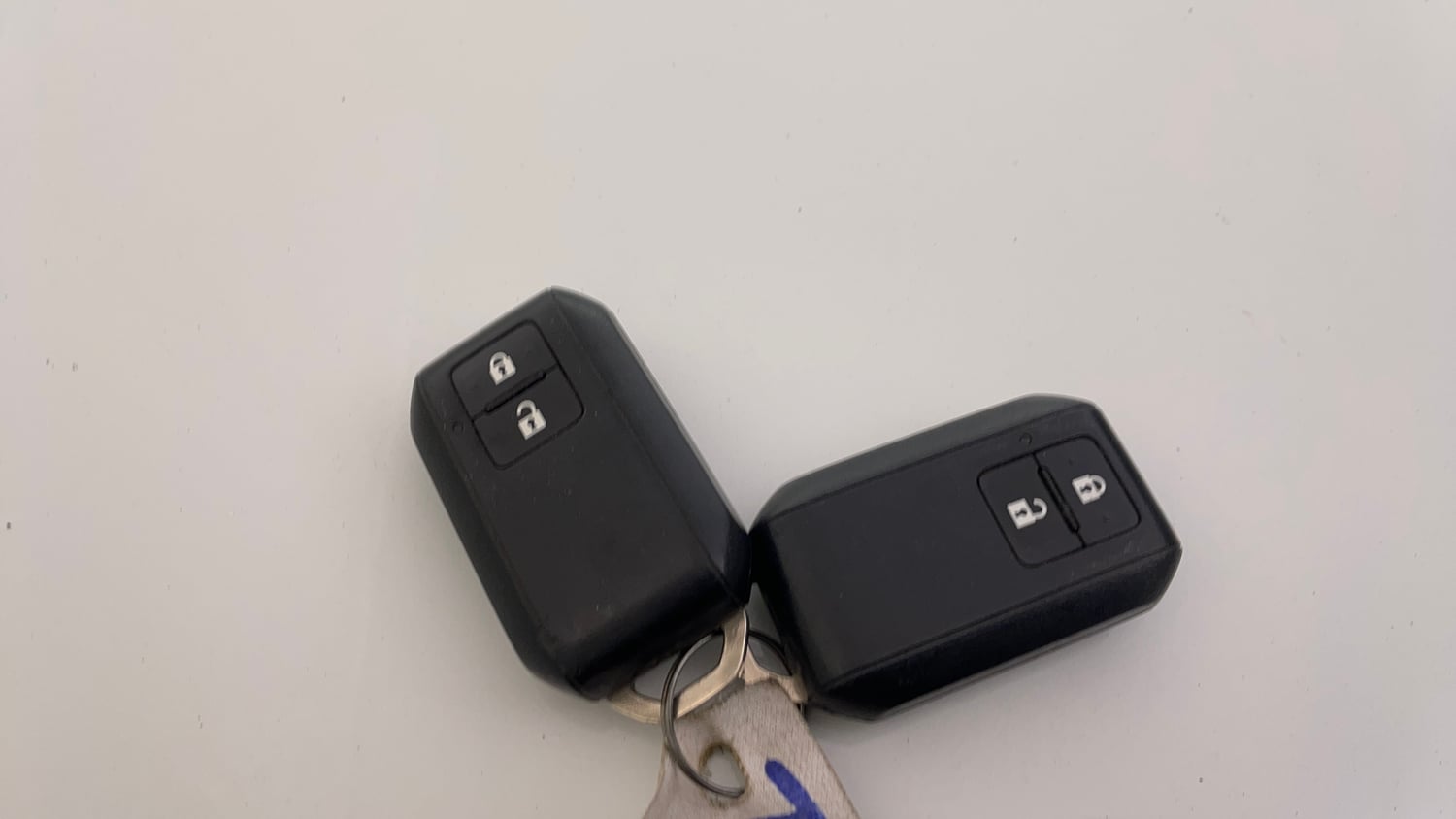 Used 2020 Maruti Suzuki Swift ZXi Plus AMT Petrol Automatic extra CAR KEY VIEW