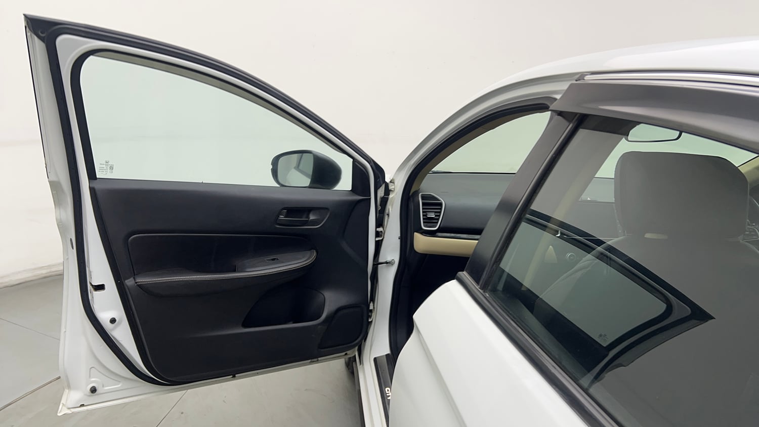 Used 2022 Honda City V Petrol Petrol Manual interior LEFT FRONT DOOR OPEN VIEW