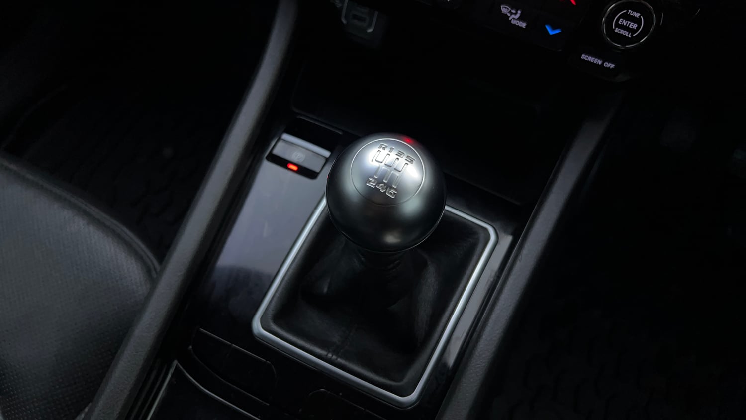 Used 2021 Jeep Compass Model S (O) 2.0 Diesel Diesel Manual interior GEAR  KNOB VIEW