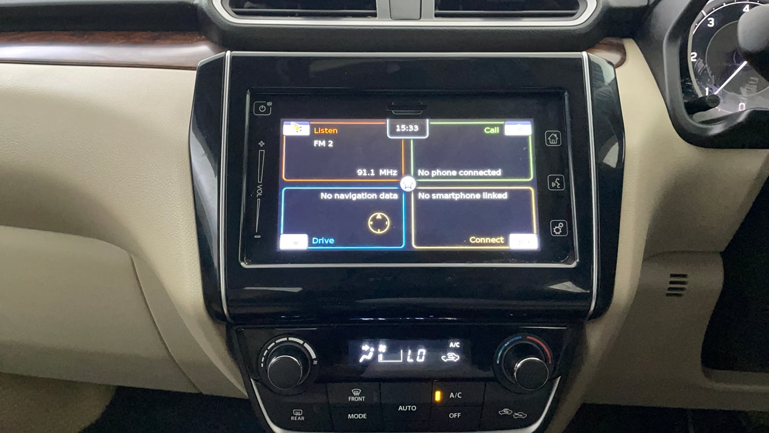 Used 2019 Maruti Suzuki Dzire ZDi Plus AMT Diesel Automatic interior MUSIC SYSTEM & AC CONTROL VIEW