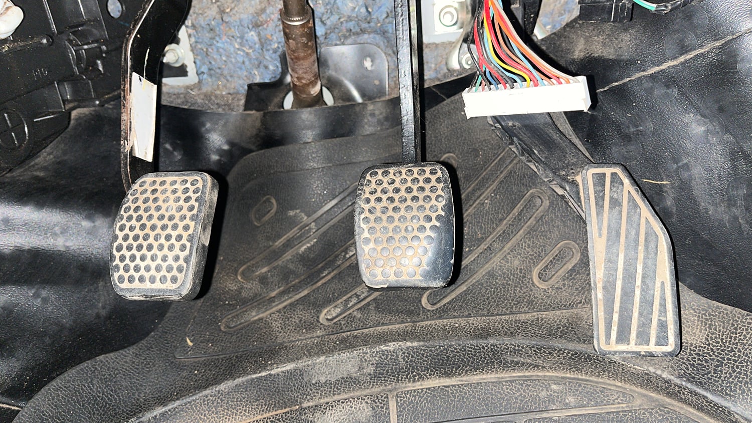Used 2022 Maruti Suzuki Alto 800 LXi (O) Petrol Manual interior PEDALS VIEW