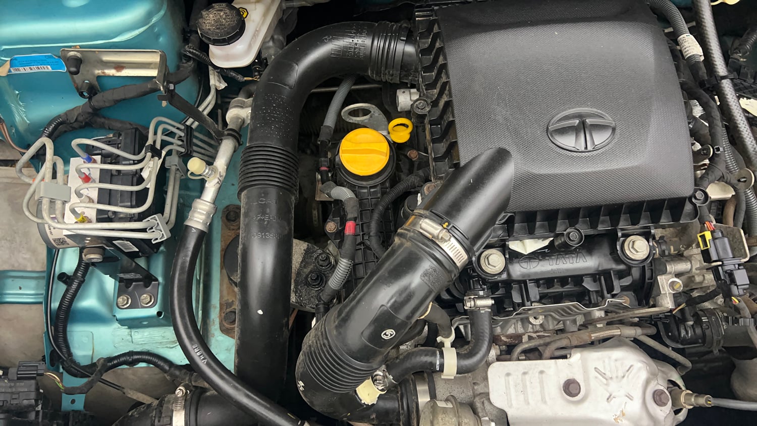 Used 2024 Tata Nexon Creative Plus 1.2 Revotron Petrol 7DCA Petrol Automatic engine ENGINE RIGHT SIDE VIEW