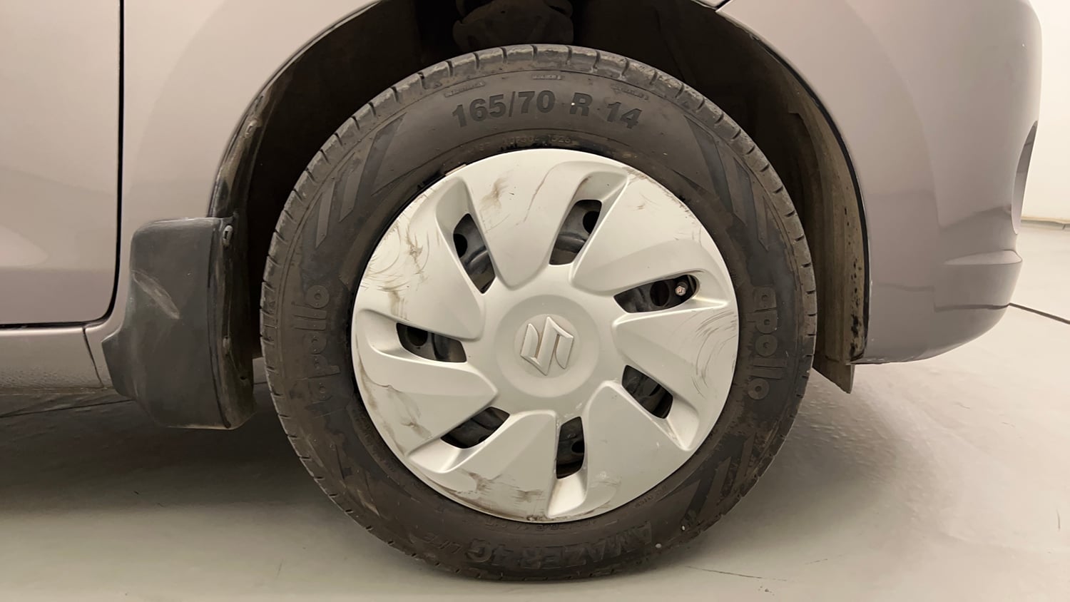 Used 2016 Maruti Suzuki Celerio VXi AMT Petrol Automatic tyres RIGHT FRONT TYRE RIM VIEW