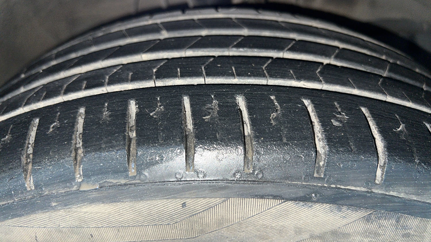 Used 2017 Honda City ZX CVT Petrol Petrol Automatic tyres RIGHT FRONT TYRE TREAD VIEW
