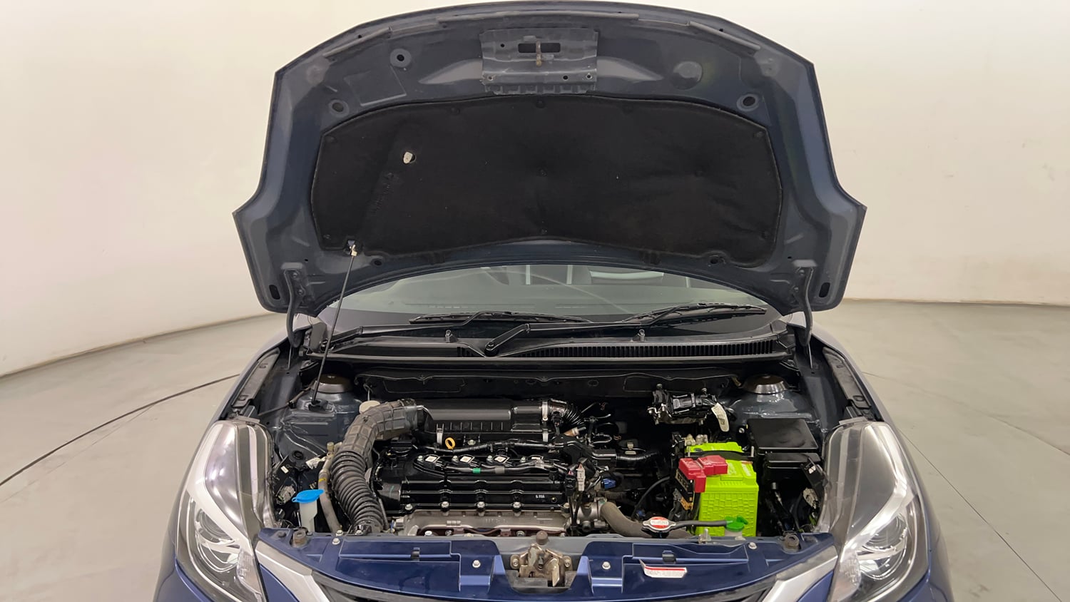 Used 2021 Maruti Suzuki Baleno Zeta Petrol Manual engine ENGINE & BONNET OPEN FRONT VIEW