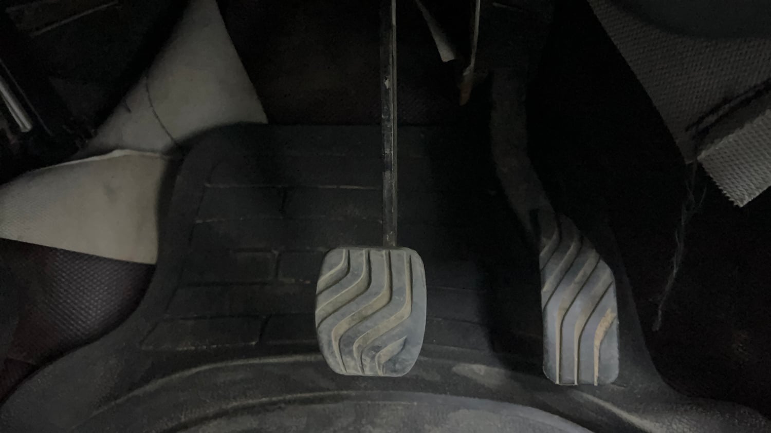 Used 2019 Renault Kwid 1.0 RXT AMT Opt Petrol Automatic interior PEDALS VIEW