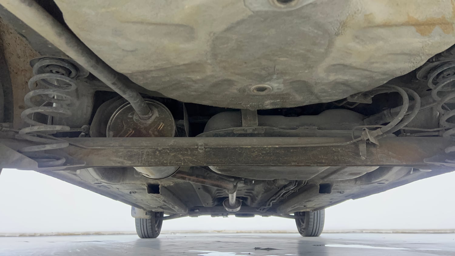 Used 2018 Renault Kwid CLIMBER 1.0 Petrol Manual extra REAR UNDERBODY VIEW (TAKEN FROM REAR)