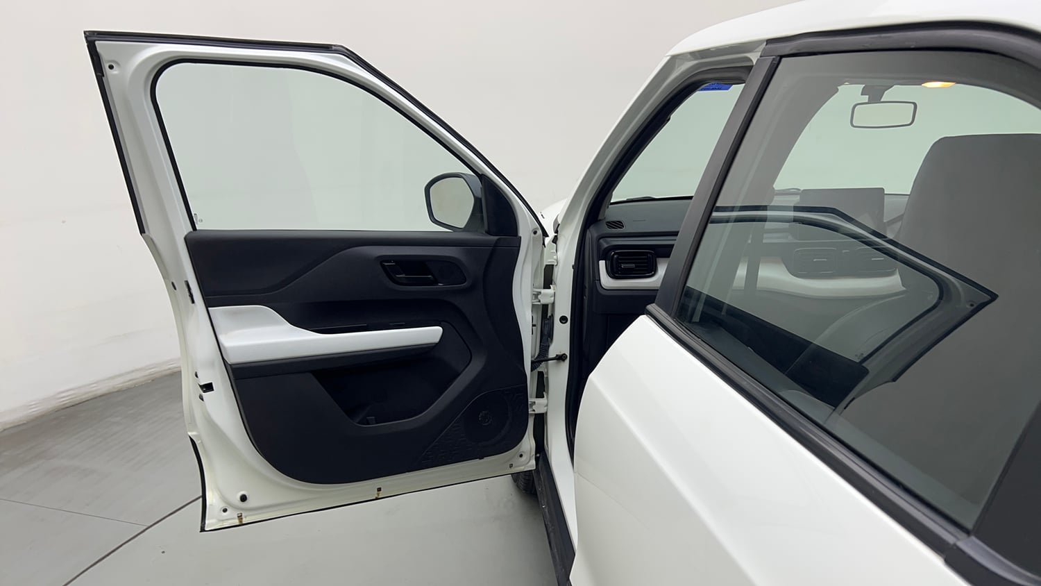 Used 2023 Tata Punch Pure MT Petrol Manual interior LEFT FRONT DOOR OPEN VIEW
