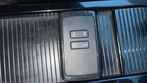 Used 2023 Renault Kiger RXZ Turbo MT Dual Tone Petrol Manual extra CAR KEY VIEW
