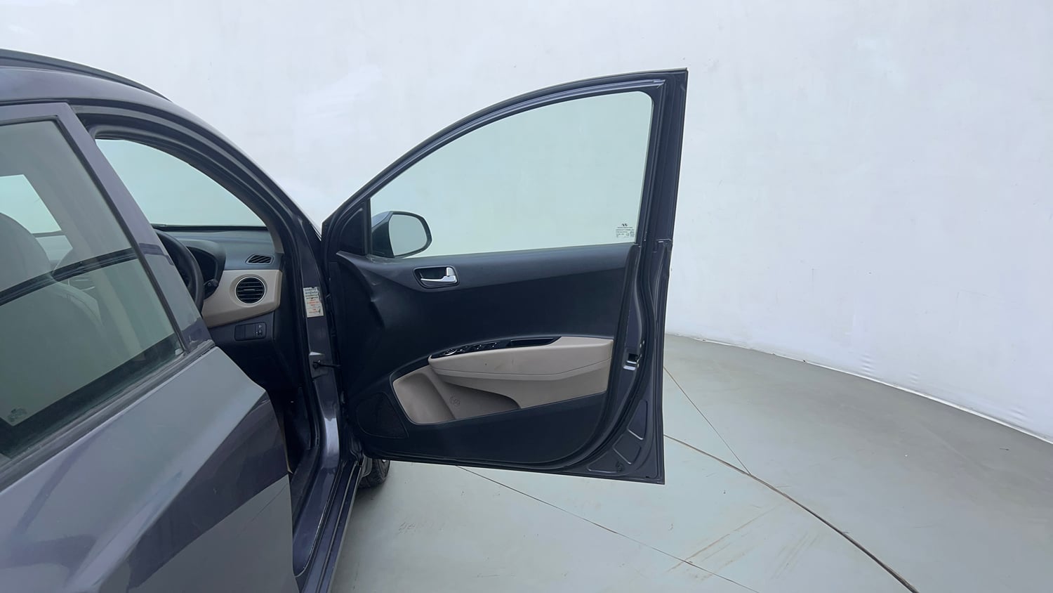 Used 2018 Hyundai Grand i10 Sportz 1.2 Kappa VTVT Petrol Manual interior RIGHT FRONT DOOR OPEN VIEW