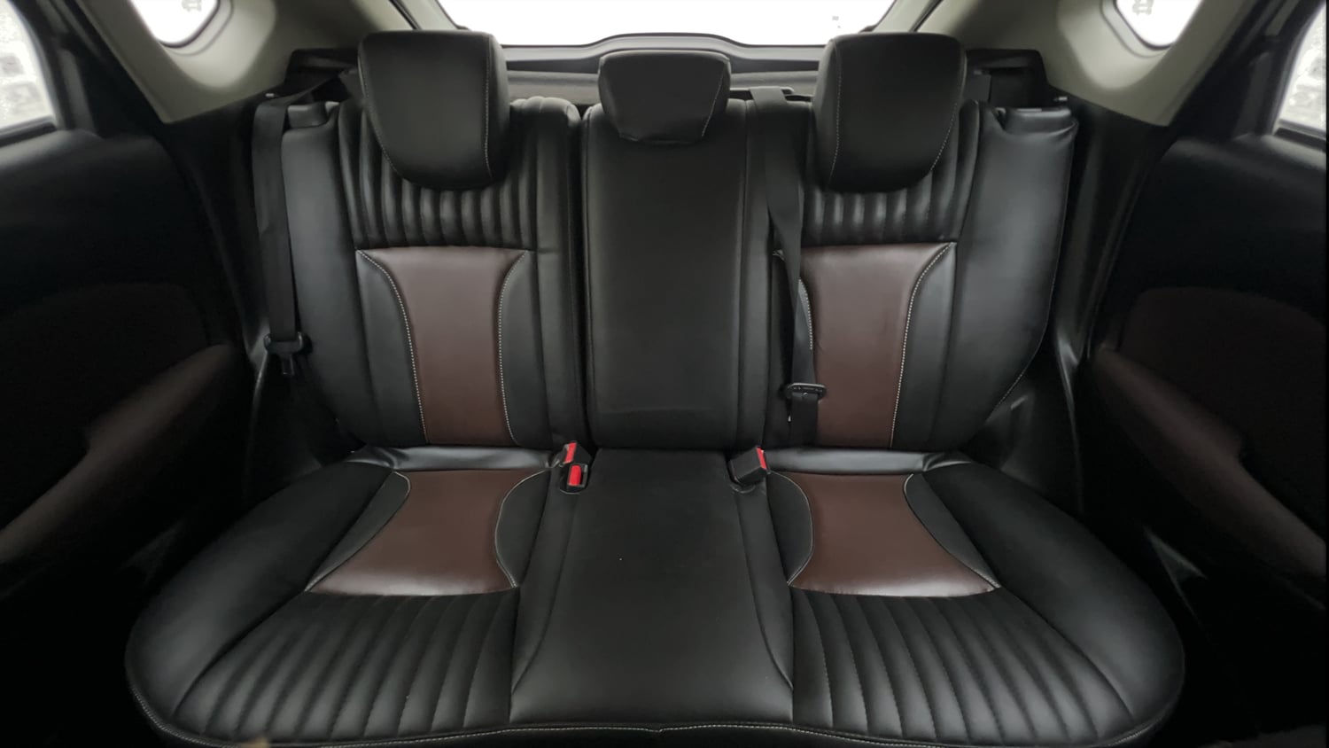 Used 2023 Maruti Suzuki Fronx Delta Plus 1.2L MT Petrol Manual interior REAR SEAT CONDITION VIEW