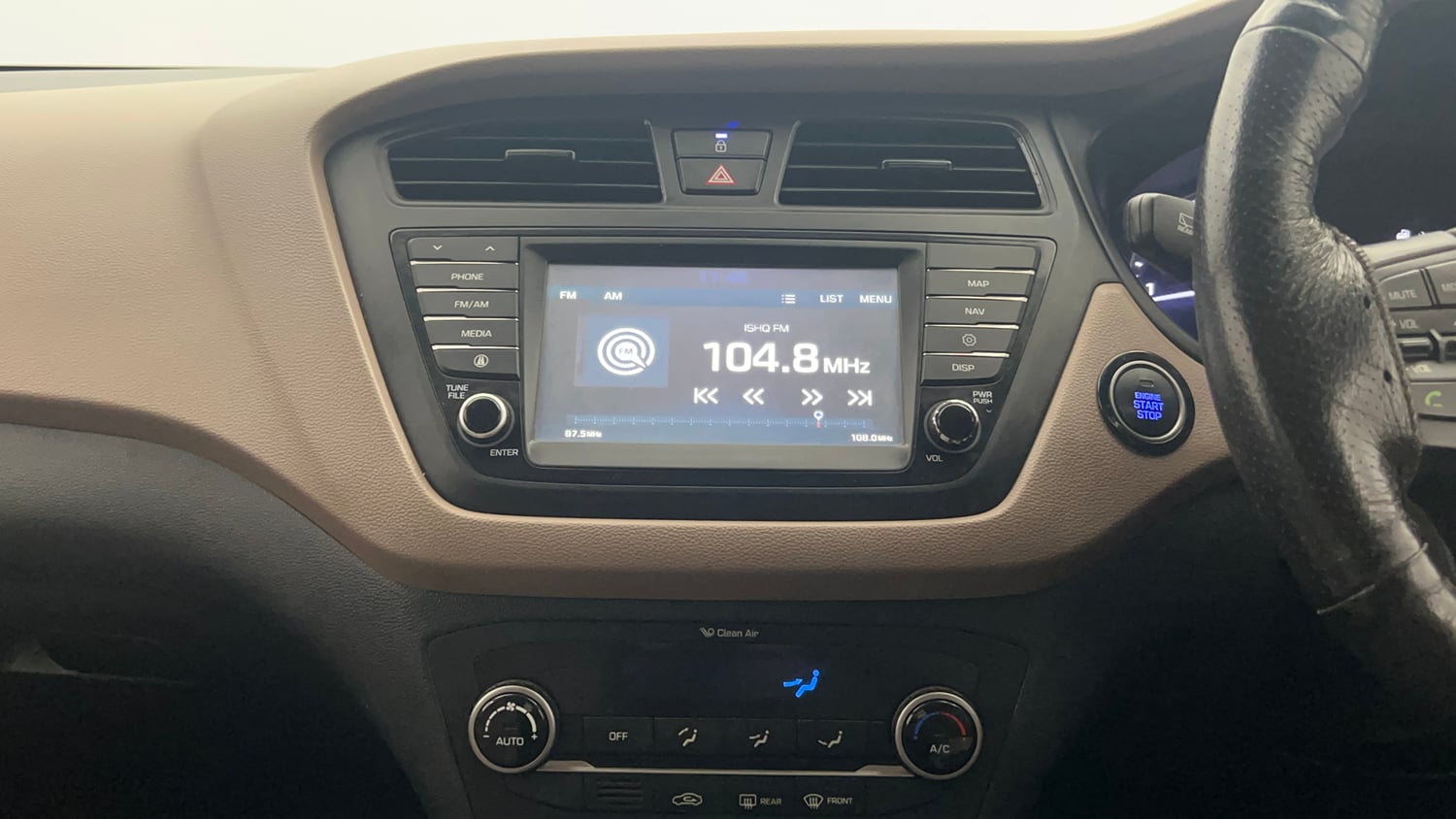 Used 2017 Hyundai Elite i20 Asta 1.2 (O) Petrol Manual interior MUSIC SYSTEM & AC CONTROL VIEW