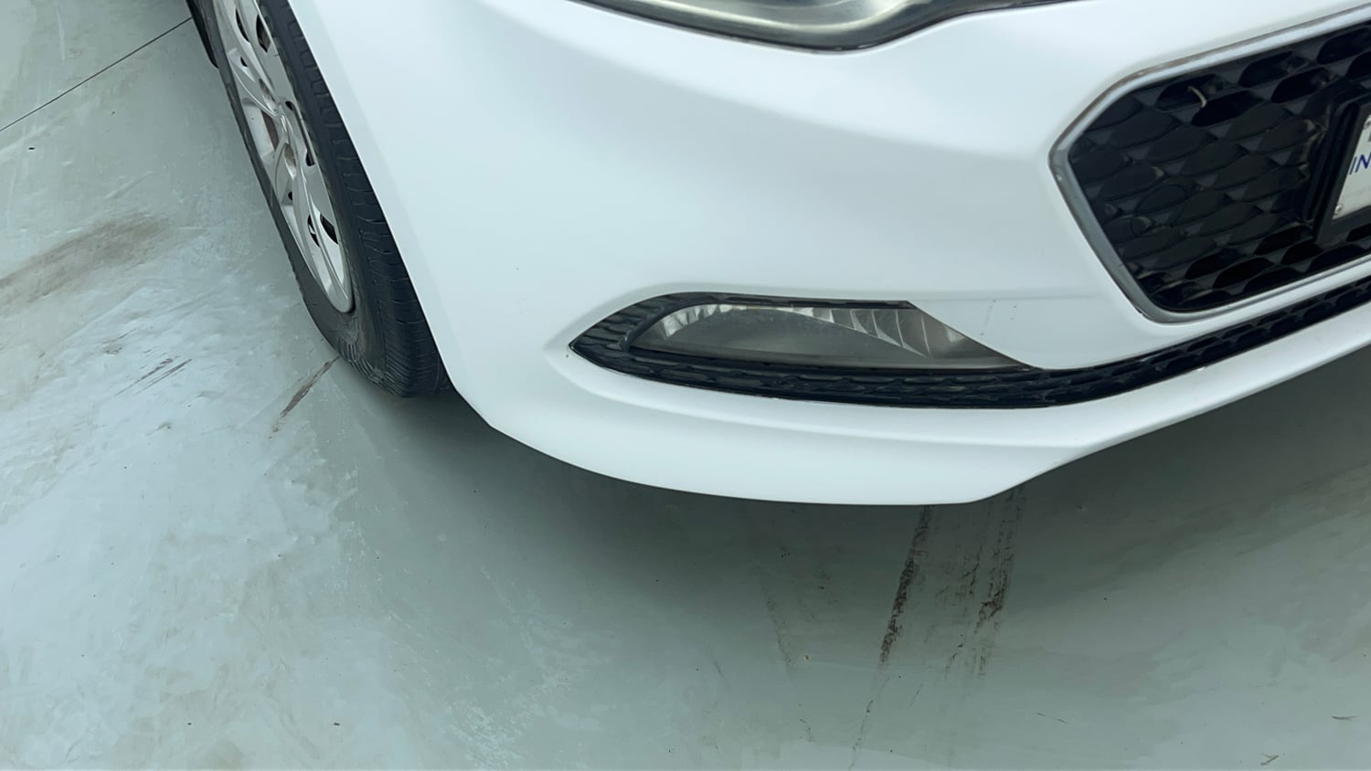 Used 2015 Hyundai Elite i20 Sportz 1.2 Petrol Manual dents MINOR SCRATCH