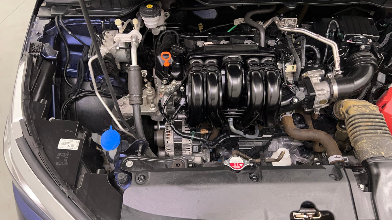 Used 2024 Honda City V Petrol CVT Petrol Automatic engine ENGINE RIGHT SIDE VIEW
