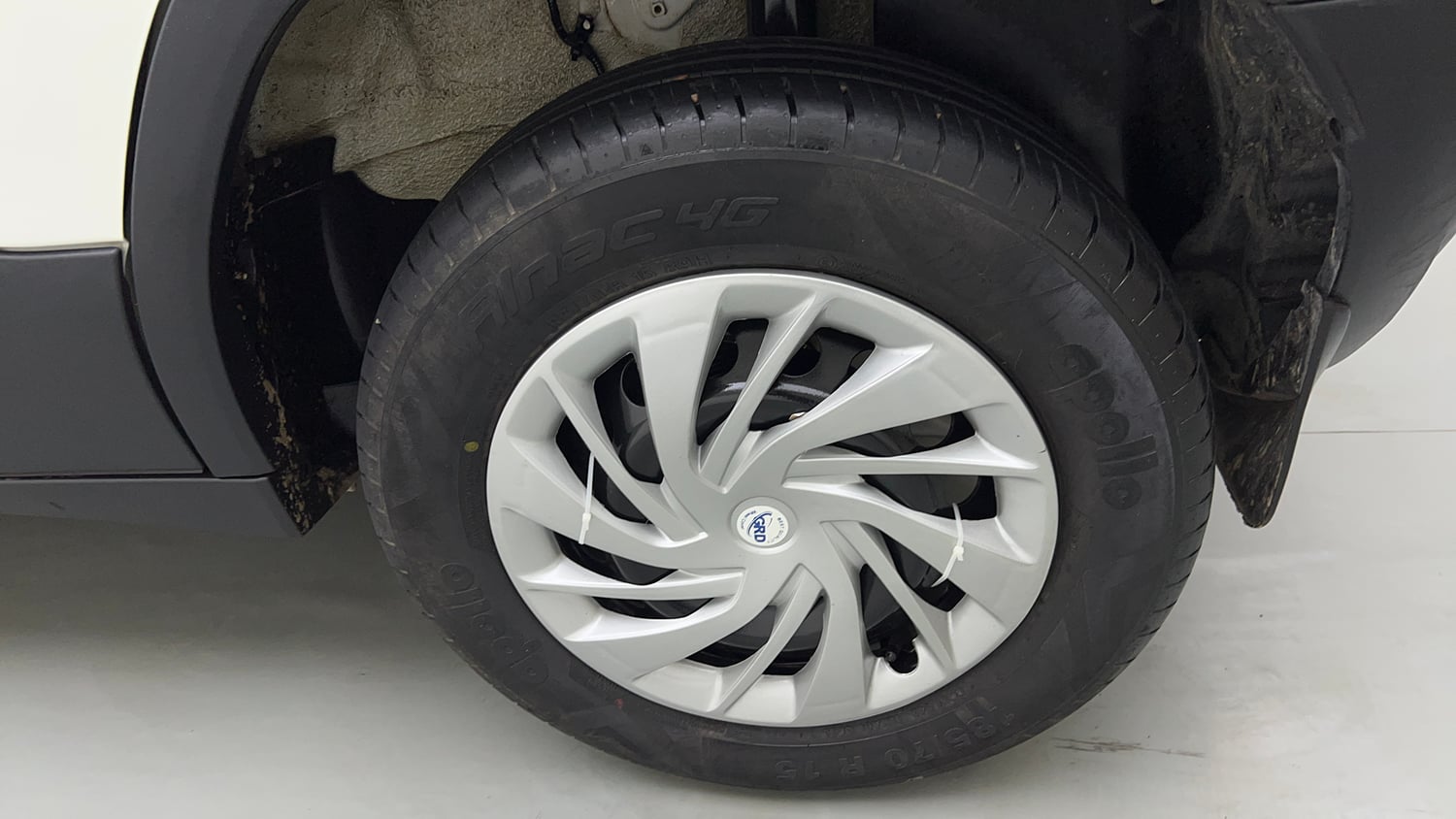 Used 2023 Tata Punch Pure MT Petrol Manual tyres LEFT REAR TYRE RIM VIEW