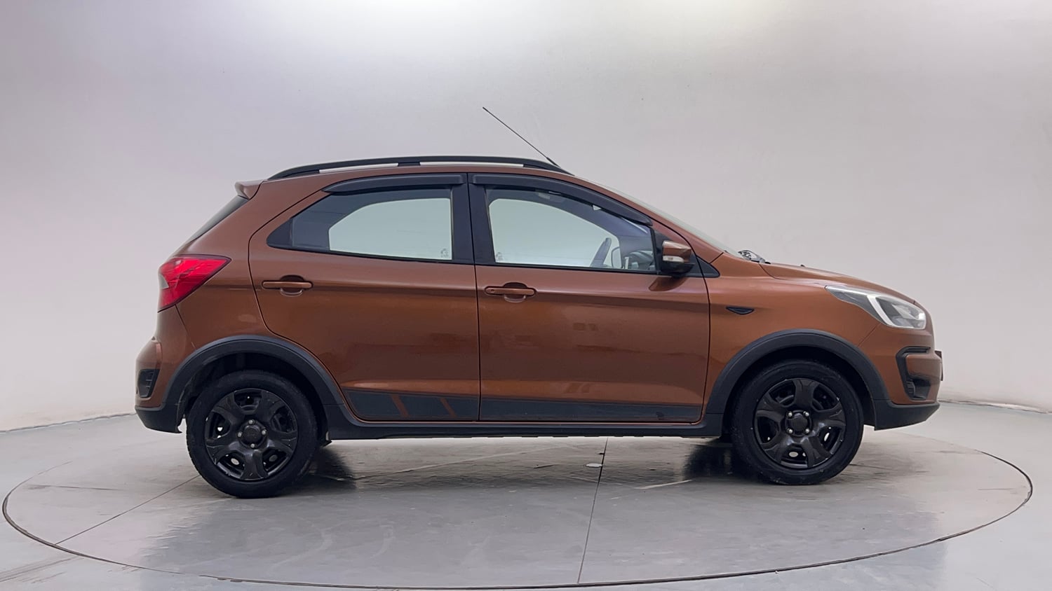 Used 2019 Ford Freestyle Trend Plus 1.2 Ti-VCT Petrol Manual exterior RIGHT SIDE VIEW