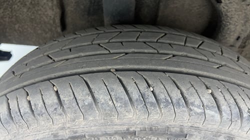 Used 2023 Renault Kiger RXZ Turbo MT Dual Tone Petrol Manual tyres RIGHT REAR TYRE TREAD VIEW