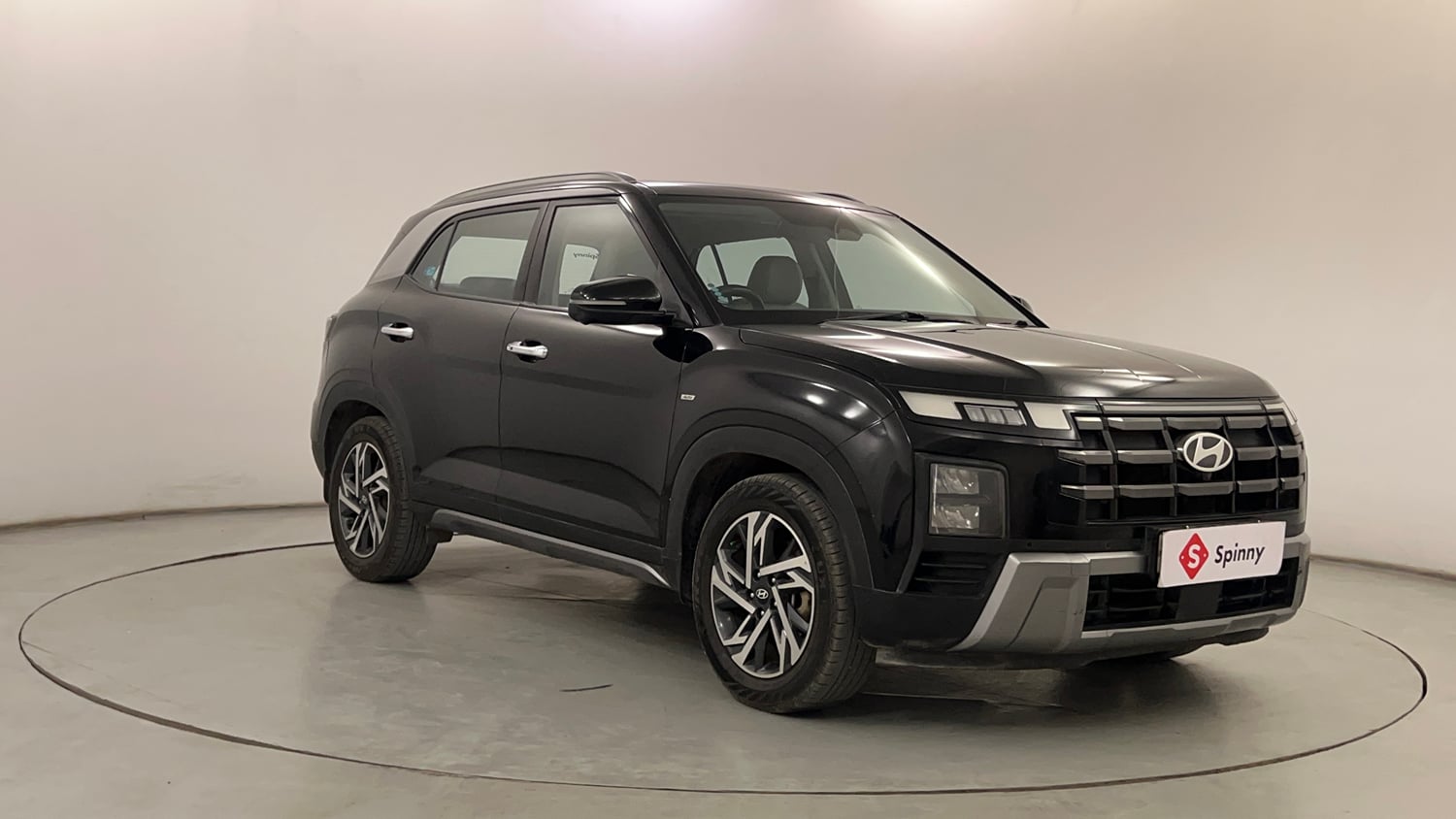 Used 2024 Hyundai Creta 1.5 MPi Petrol IVT SX(O) Petrol Automatic exterior RIGHT FRONT CORNER VIEW